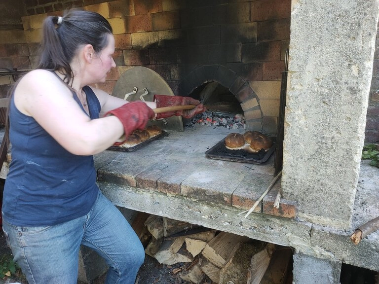 Les Pommiers - CUISSON AU FEU DE BOIS